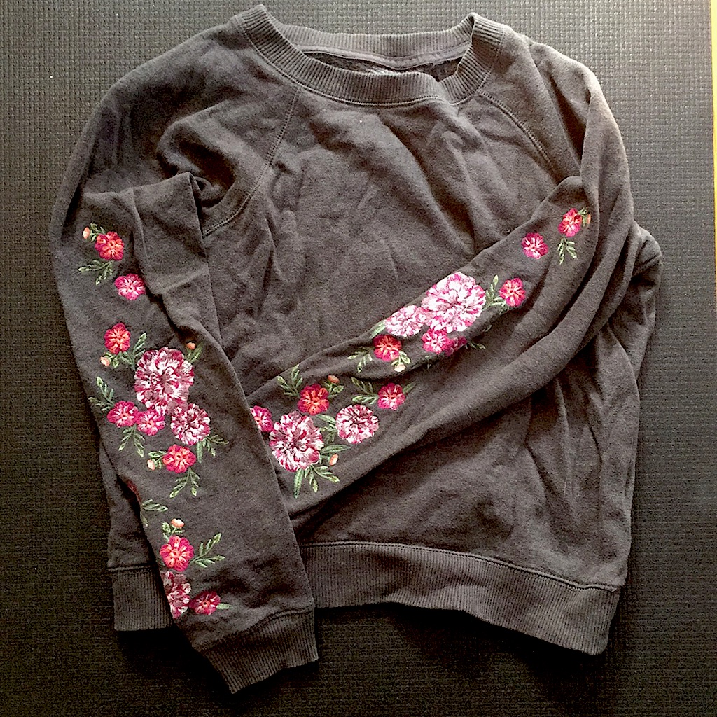 Grey Aeropostale Sweatshirt With Flower Embroidery